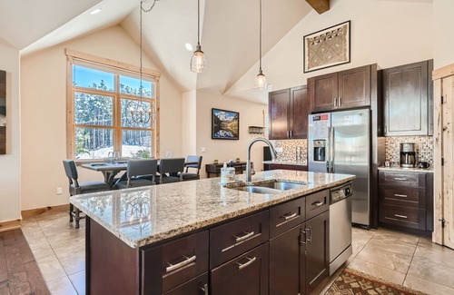 Warrior's Mark House | FREE SkyCard Activities - High-End Finishes, Close To Town, Perfect for Families - Maggie Point Chal