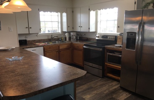 Dauphin Island Cottage | *Free Wi-Fi *Short walk to beach