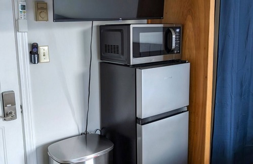 Old Lyme Apartment | Freeboard at Soundview · Beach+Ocean+Sunrise