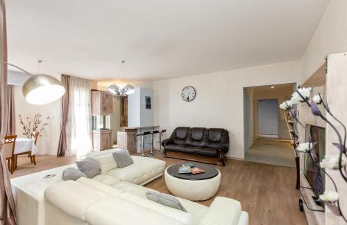 mtatsminda Apartment | Freedom Accomodation