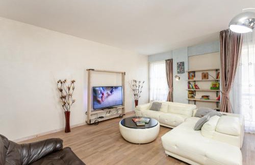 mtatsminda Apartment | Freedom Accomodation