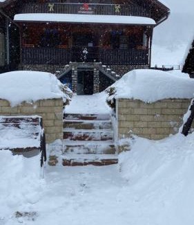 Rasnov House | Freemont