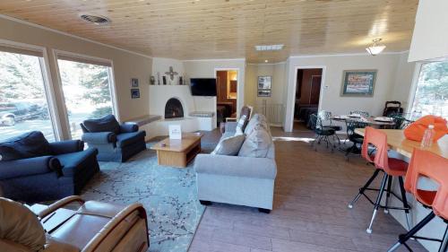 Red River House | Frees Last Resort House With High Speed Wifi