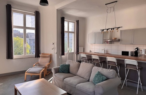Saint-Laurent Apartment | Freija: Spacious 4-person apartment downtown