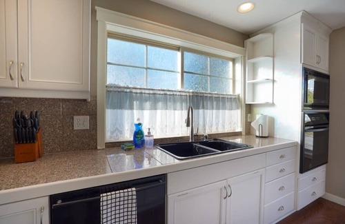 Fremont House | Fremont home with panoramic views near Woodland Zoo