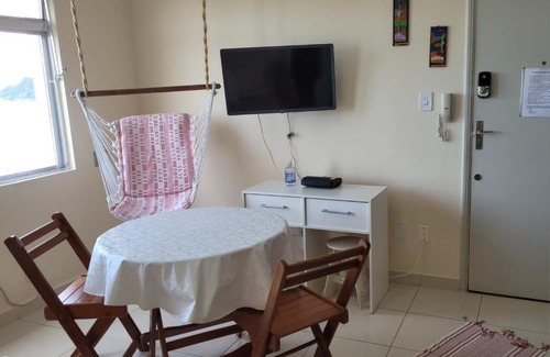 Itarare Apartment | Frente Mar - Apartamento para 4 Hóspedes com Home Office Wi-Fi 200mbps, Ar Condicionado e Cozinha Completa