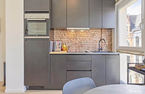 Harmonie Apartment | Fresh 1BR apartment @ Trendy south area + free parking