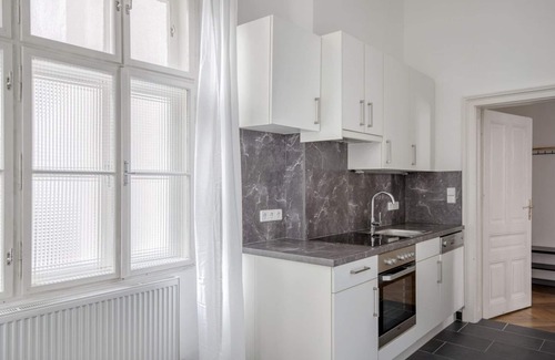 Alsergrund Apartment | Fresh Alsergrund 1BR, nr Bars, Transport & Shopping, by Blueground