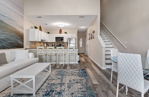 Crystal Beach Condo | Fresh and Clean, 2 Bedroom Condo, Steps to Beach, Great Pool and Hot Tub!