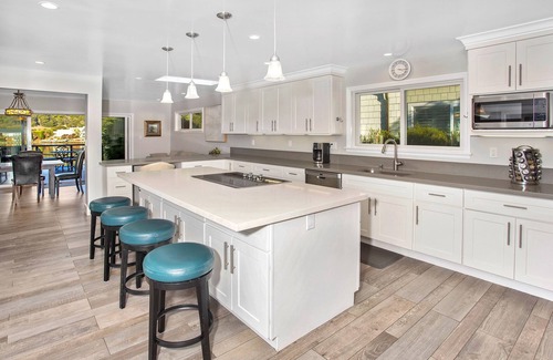Stinson Beach House | Fresh and Tranquil, Dog Friendly Lagoon Home
