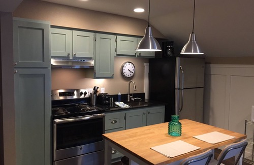 Mesa Apartment | Fresh bed and fresh bread in beautiful studio!
