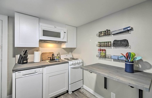 Longmont Apartment | Fresh Downtown Longmont Apartment - Walk to Main!