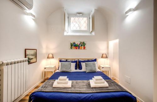 Rione V Ponte Apartment | FRESH HOUSE NAVONA