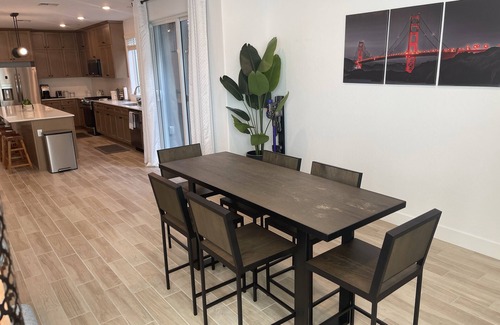 Clovis House | Fresh modern home-gated community with large pool-near Copper River