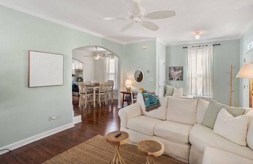 Port Royal House | Freshly Painted -Saltwater Retreat! Close to Parris Island/Sands Beach!