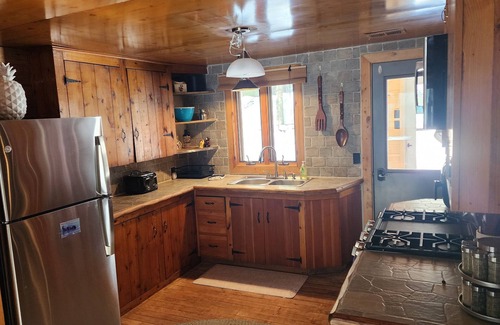 Paradise Cabin | Freshly Remodeled Cabin on The Tahquamenon River