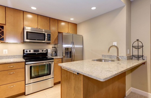 Shaw Apartment | Freshly renovated 1 bedroom in Historic Home- Convention Center/Blagden Alley
