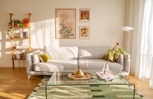 Old Town Apartment | Freshly renovated apartment next to Old Down