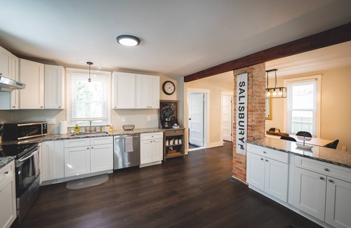 Salisbury House | *Freshly Renovated & Clean! Perfect Family Home!*