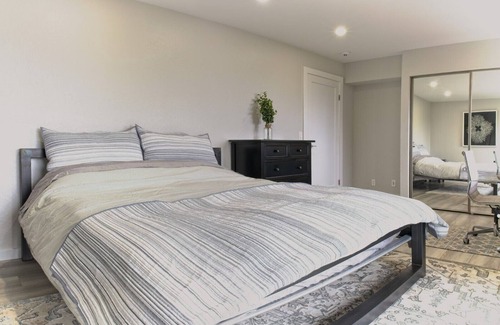 El Granada Apartment | Freshly Renovated Oceanview 2-BR Apartment
