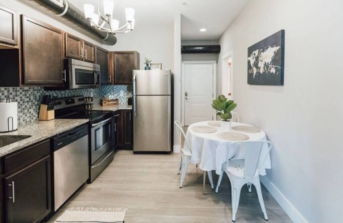 Johnson City Apartment | Freshly Renovated 2 Bed Apartment in JC