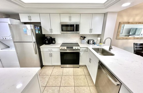 Miramar Beach Condo | Freshly updated! Beautiful villa with Golf Cart 285F