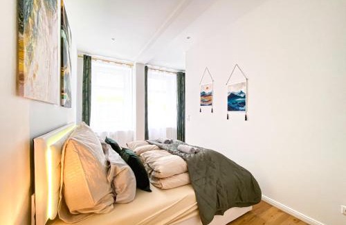Lindenau Apartment | Freundliche Ferienwohnung mit Regendusche, Küche, Waschmaschine&Trockner, TV, WLAN
