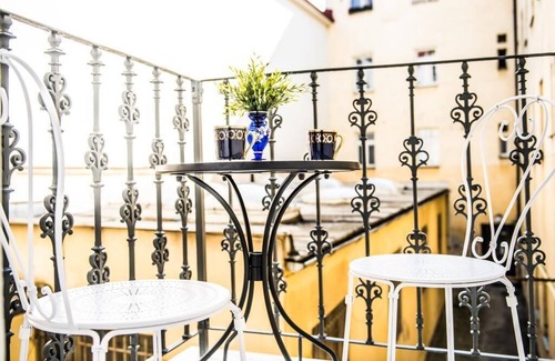 Petrska ctvrt Apartment | Frida - design and vibrant apartment in the centre of Prague