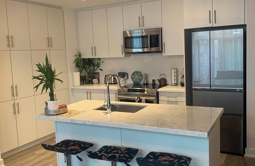 Innisfil Condo | Friday harbour Aquarius 2 bedroom Condo Lake Simcoe