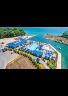 Innisfil Apartment | Friday Harbour Resort