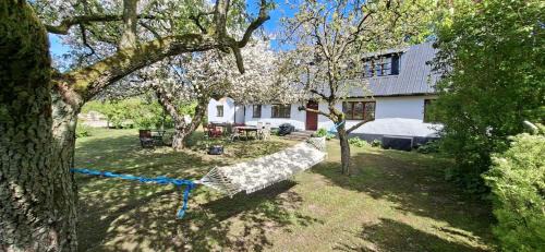 Listarum House | Fridfullt sommarhus mitt på Österlen