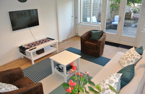 Zwanenburg House | Friedalaan Guesthouse
