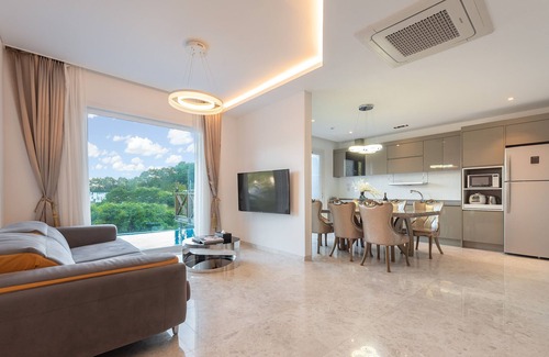 Irun-myeon Hotel | Friemily Pool Villa & Hotel