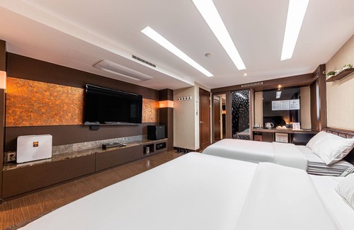 Dongseon-dong Hotel | Friendly DH Naissance Hotel by Mindrum Group
