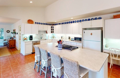 Sunset Beach House | Friendly home with gas fireplace, private gas grill, & deck - walk to the beach!