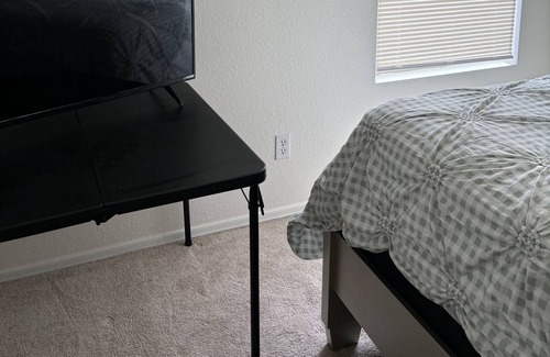 Avondale House | Friendly peaceful home in a good neighborhood