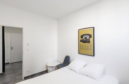 Hincmar Apartment | Friendly Space in Central Reims: Discover Our Beautiful Minimalist Apartment