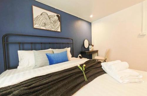 Central Pattaya House | # FRIENDLY SPACE Townhouse Walking street and Beach 2KM #