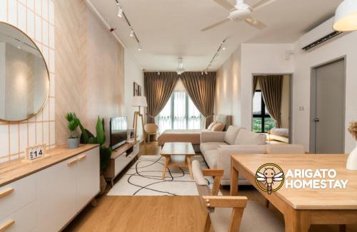 Kuala Langat District Apartment | Friendly Stay SplashMania Fun & Near KLIA Premium Netflix
