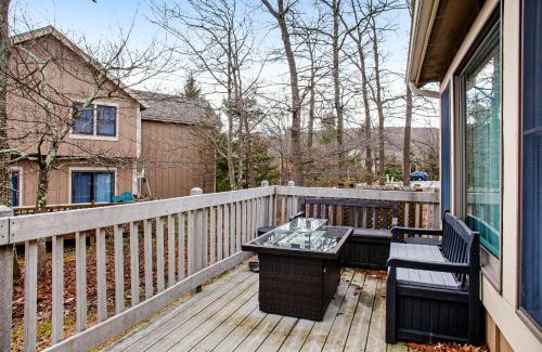 Tannersville House | Friends Gather Here