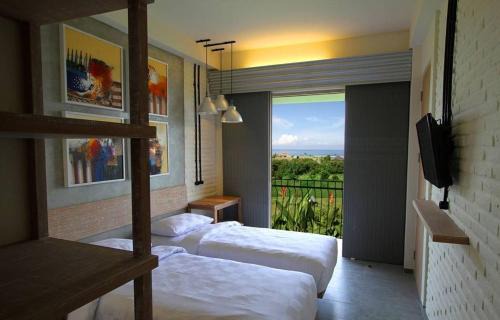 Batu Bolong Hotel | FRii Bali Echo Beach