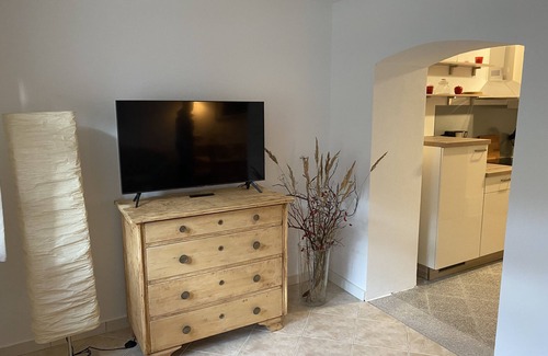 Koenigstein Apartment | Frisch Renovierte, Gemütliche und Ruhige Ferienwohnung für Naturliebhaber