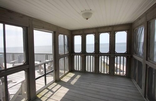 Frisco House | Frisco, NC Soundfront Frisco With Complete Access To Sound Plus a Dock