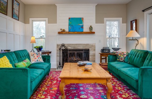 Harbor Springs House | Frog Hollow is a pet-friendly family farmhouse on 5 acres with a private yard.