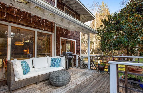 Bainbridge Island House | Frog Pond Retreat