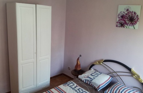 Hai Omaria Apartment | From France, Large F3 ADSL in the heart of Oran city center, 200 m from the sea front