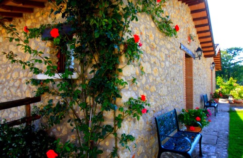 Fassinoro House | From old hay shed to beautiful stone outbuilding