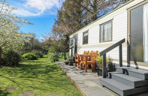 Cylch-Y-Garn Cottage | Fron Dderw Caravan
