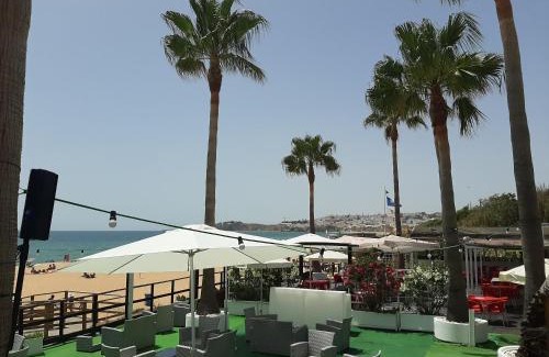 Areias de Sao Joao Apartment | Front Beach Apartment - Quinta da Barracuda