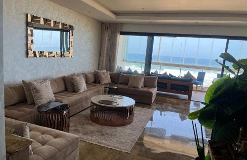 Plage des Nations Apartment | front de mer Plage des nations